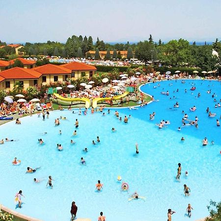 Camping Bella Italia In Peschiera Del Garda - Gardasee Daire Dış mekan fotoğraf