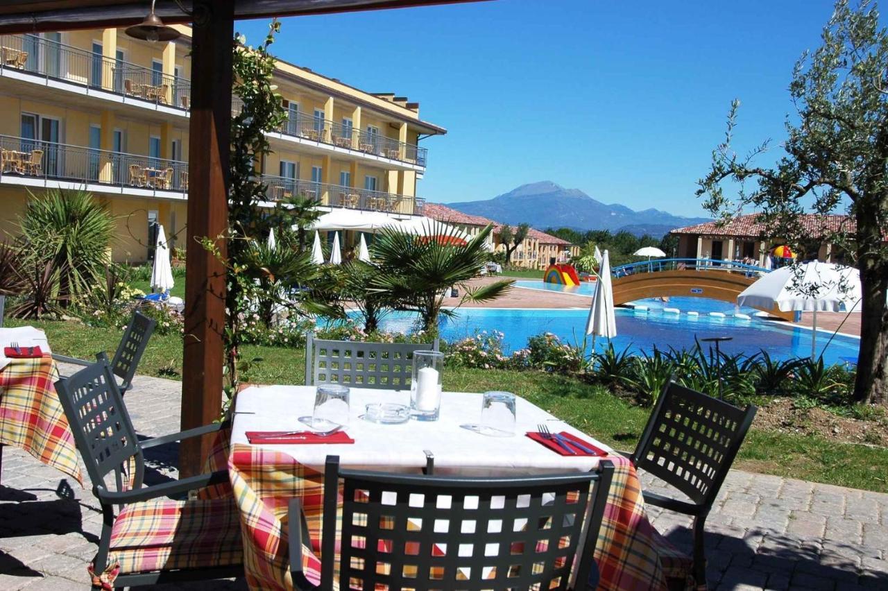 Camping Bella Italia In Peschiera Del Garda - Gardasee Daire Dış mekan fotoğraf