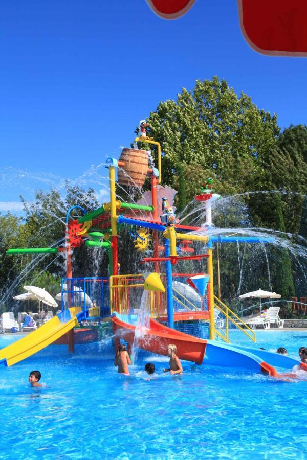 Camping Bella Italia In Peschiera Del Garda - Gardasee Dış mekan fotoğraf
