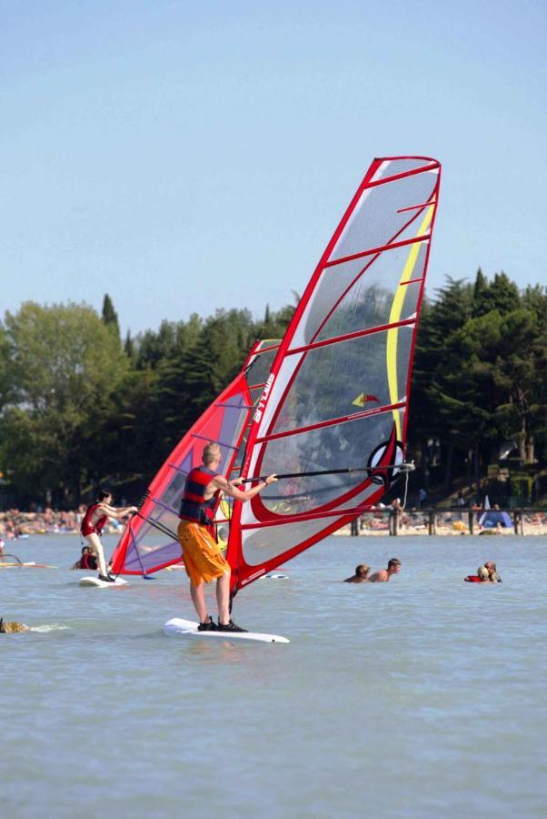 Camping Bella Italia In Peschiera Del Garda - Gardasee Daire Dış mekan fotoğraf