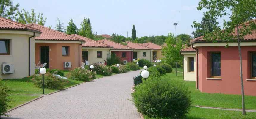 Camping Bella Italia In Peschiera Del Garda - Gardasee Daire Dış mekan fotoğraf