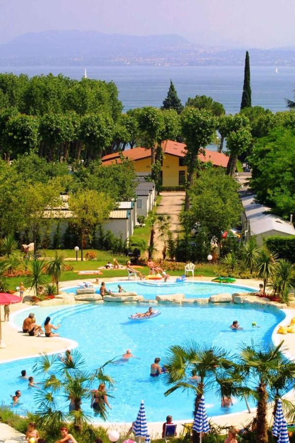 Camping Bella Italia In Peschiera Del Garda - Gardasee Daire Dış mekan fotoğraf